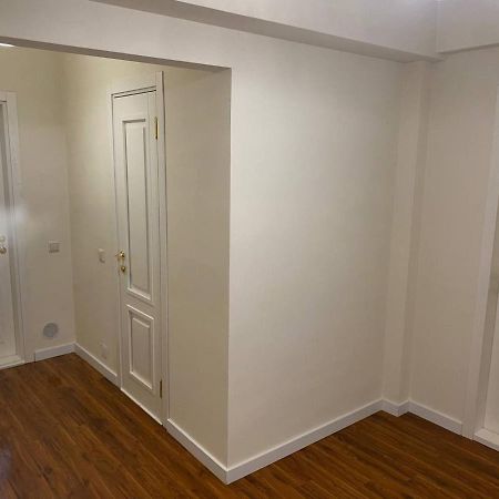 Appartement Avec 2 Chambres En Centre Ville Chisinau Luaran gambar