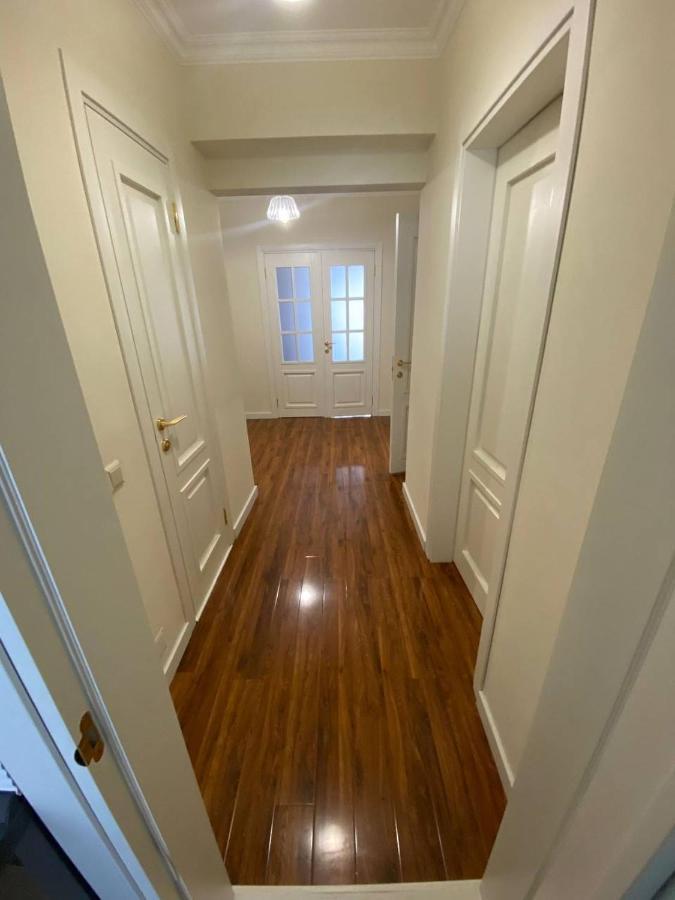 Appartement Avec 2 Chambres En Centre Ville Chisinau Luaran gambar