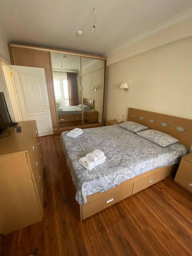 Appartement Avec 2 Chambres En Centre Ville Chisinau Luaran gambar